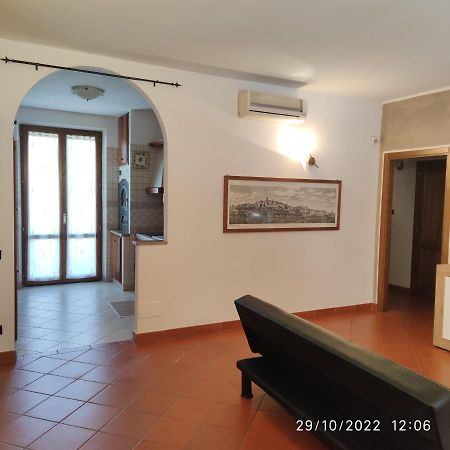 M & M Pinzi Suite Apartment Montepulciano Stazione Buitenkant foto